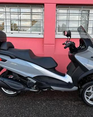 PARABREZZA MP3 350/400/500 HPE DAL 2018 AL 2021