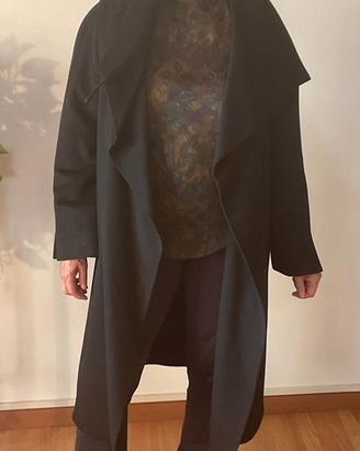 Brioni, cappotto in lana nero,indossato pochissimo