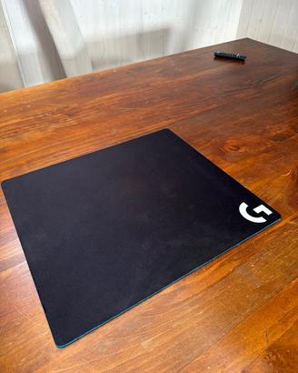 mousepad Logitech