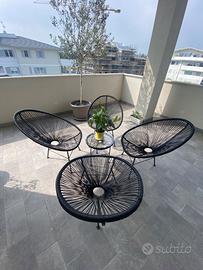 Set poltrone e tavolino da giardino