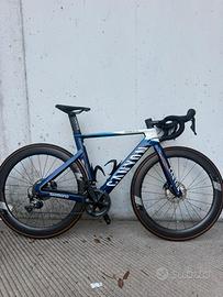 Aeroad CF SL 8 Disc 2022