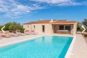 Splendida villa con piscina - Arzachena
