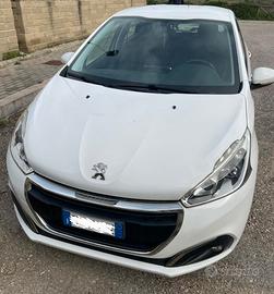 Peugeot 208 - 2016