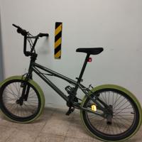 bici BMX verde