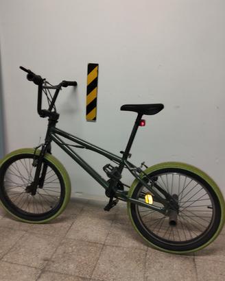 bici BMX verde