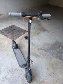 Monopattino SEGWAY NINEBOT F40