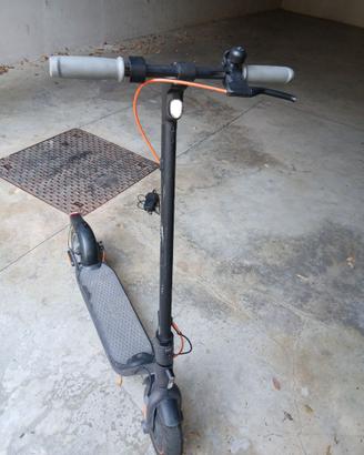 Monopattino SEGWAY NINEBOT F40