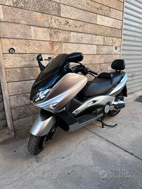 Yamaha Tmax 500 a iniezione pari al nuovo