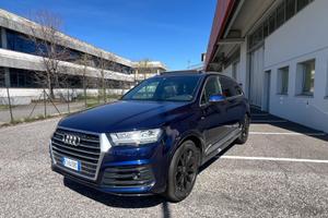 Audi Q7 S-Line