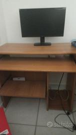 scrivania pc