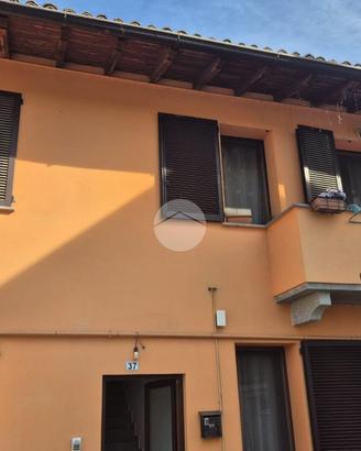 2 LOCALI A SAN CIPRIANO PO