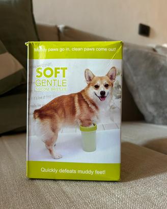 Pulitore portatile per zampe di cani