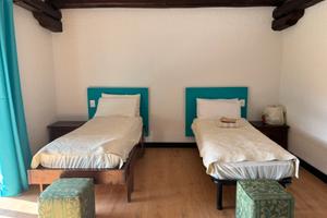 Spot available in a double room for 360