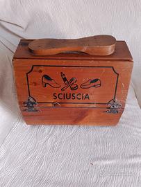 casetta lustrascarpe per vetrina 