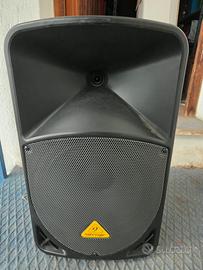 coppia di casse amplificate Behringer B112 mp3