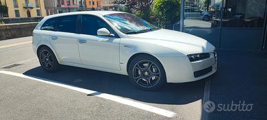 Alfa Romeo 159 1.750 TBi Sport – 123.000 km