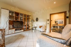AMPIO QUADRILOCALE CON GARAGE