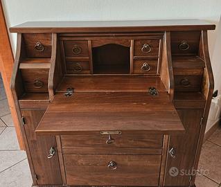 Scrittoio a ribalta tromò