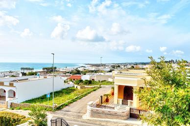 TORRE VADO Trilocale con terrazzo vista Mare