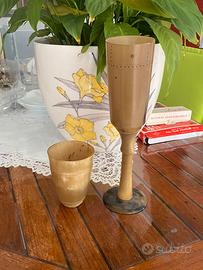 Antica coppia di bicchieri in corno animale