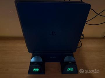 Ps4 con base verticale