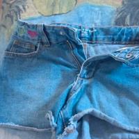 Short per bambina 3/4 anni molto carino usato poco