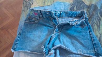 Short per bambina 3/4 anni molto carino usato poco