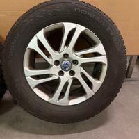 Nr. 4 cerchi 17"  Volvo XC 60 con pneumatici inv.