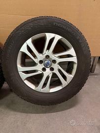 Nr. 4 cerchi 17"  Volvo XC 60 con pneumatici inv.