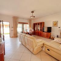 PORZIONE DI BIFAMILIARE A ANZIO