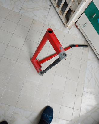 cavalletto alzamoto centrale 30 euro usato una sol