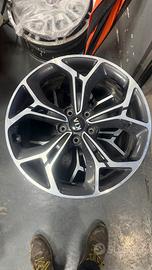 cerchi in lega 19 Kia Sportage GTIline 