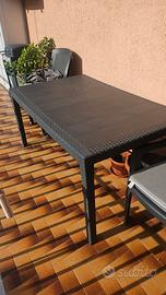 Tavolo da esterno con 4 sedie