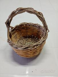 Cesto in vimini vintage 