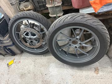 Cerchi completi  bmw gs 1200 1250