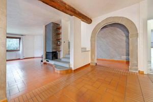Villa di 801 m² con più di 5 locali e box auto dop