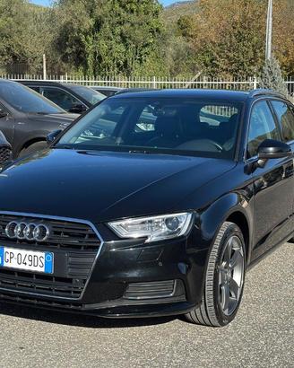 AUDI A3 SPB 35 TDI S tronic Business