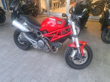Ducati Monster 696 2010 Permute garanzia finanziam