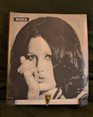 Cofanetto Mina per vinile 45 giri