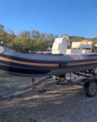 Gommone 4.30 con motore Yamaha 25-35