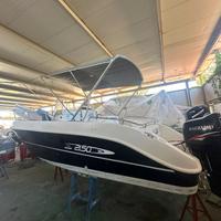 Manò Marine 21.50 Wa con motore Suzuky 140