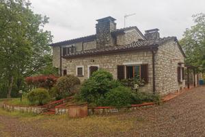 Borgo S Lorenzo villa mq 500 parco piscina