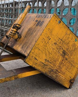 CASSONE RIBALTABILE PER SCARTI METALLICI