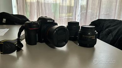 Reflex Nikon D7500 con tre obiettivi+ altro