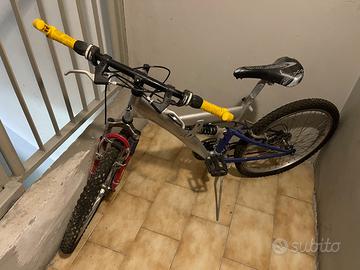 Bicicletta Mountain Bike 24'' ammortizzata