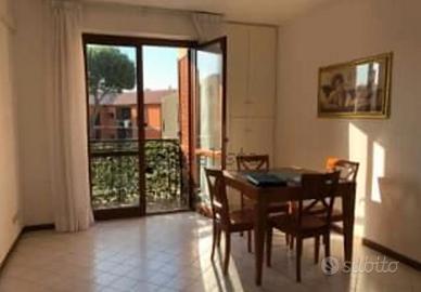 Frascati trilocale arredato con balcone