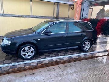Audi A4 1.9 TDI 130 CV (2004)