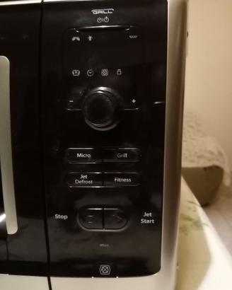 Microonde con grill e cottura a vapore Whirlpool