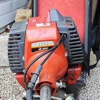 Tagliasiepi despugliatore combinato zaino Efco