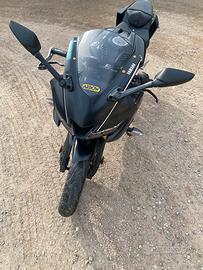 Yamaha yzf r125